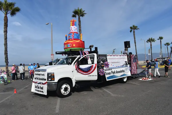 Parade photo