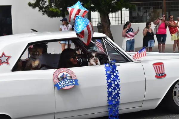 Parade photo